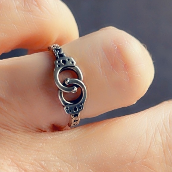 Sterling Silver Handcuff Ring - Picture 9 of 9